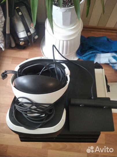 Sony PlayStation 4 pro комплект