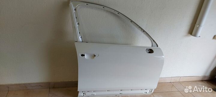 Передняя правая дверь Porsche Cayenne 2 958