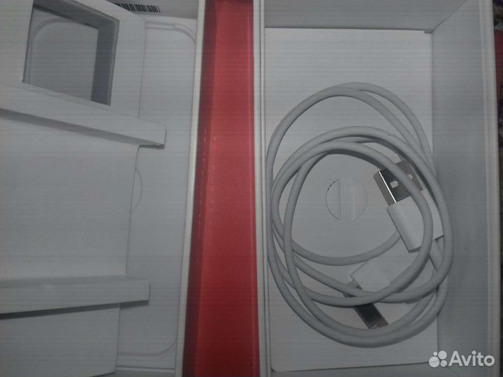 Оригинальный кабель iPhone 4, iPhone 4s, коробка