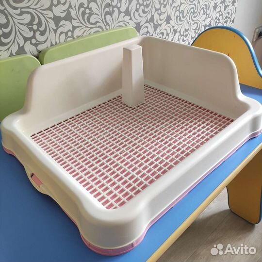 Лоток для собак со столбиком