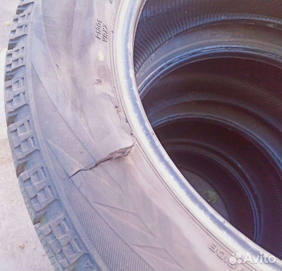 Bridgestone Blizzak VRX 255/55 R17 99S