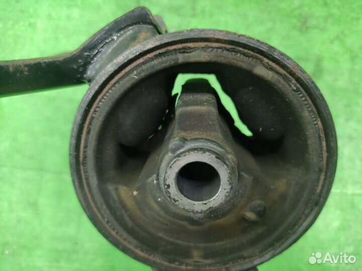 Подушка (опора) двс левая Caliber/Compass/Patriot