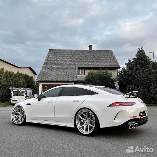 Кованые диски R20 GT Performance на Mercedes E