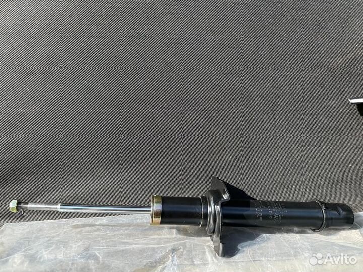 Передние стойки амортизатора honda accord 6 coupe