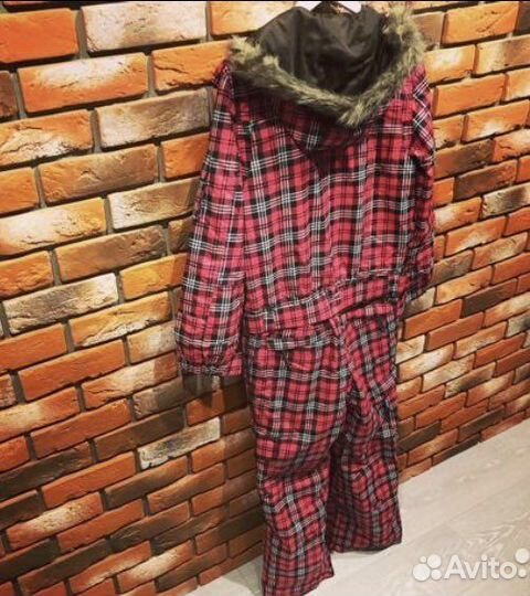 Сноубордический / горнолыжный комбинезон женский