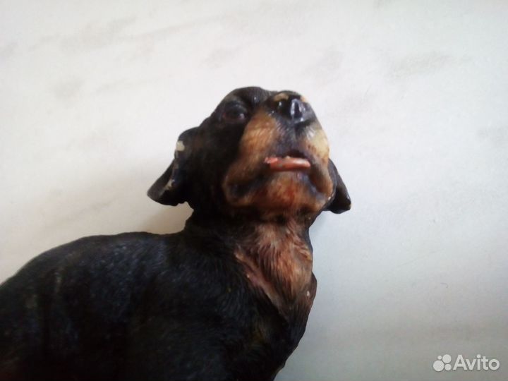 Винтажная фарфоровая статуэтка пёсик