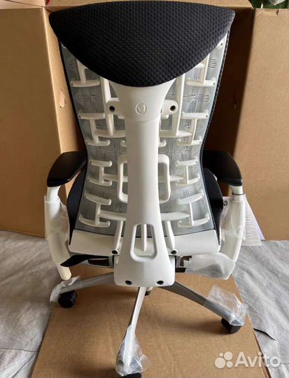 Кресла Herman Miller