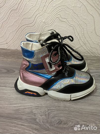 Ботинки для девочки весенние