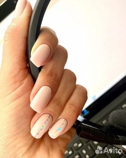Маникюр и педикюр на дому