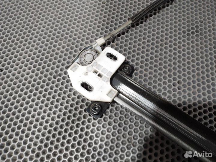 Стеклоподъемник электрический передний правый DAF