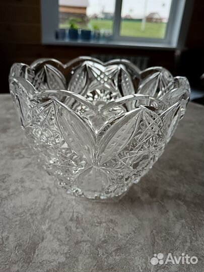 Хрустальная ваза