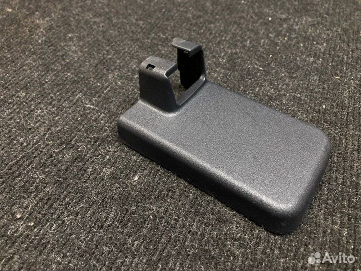 Заглушка полозьев сиденья Mitsubishi Lancer CY4A