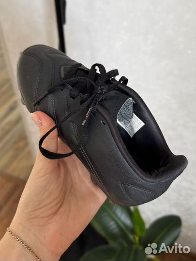 Бутсы детские шиповки оригинальные adidas