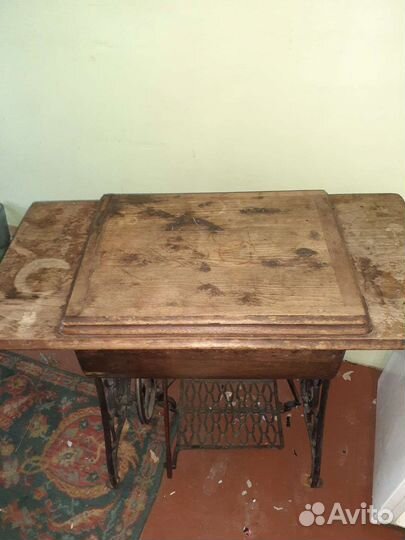 Швейная машинка зингер на станине