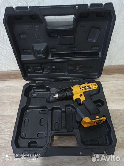 Шуруповерт DeWalt DCD771