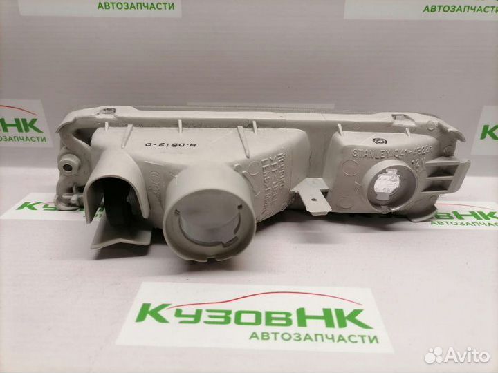 Поворотник передний Mitsubishi