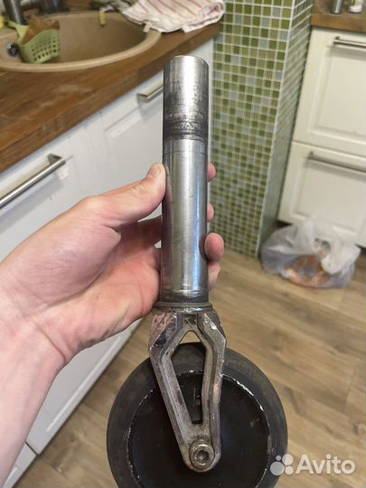 Вилка рут индустрис вместе с колесом блант