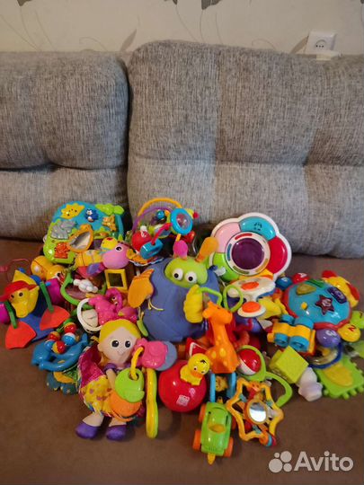 Развивающие игрушки пакетом