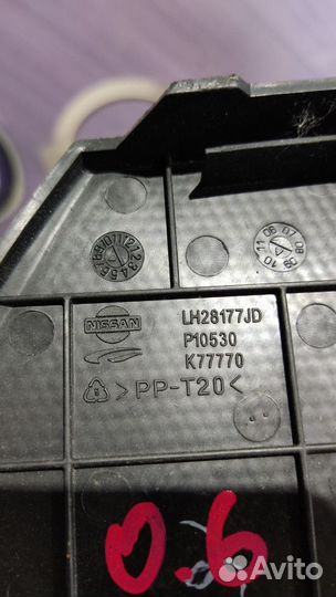 Накладка панели на торпеду Nissan qashqai J10 Лев