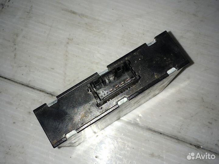 Эбу 8ES00947920 BMW E90