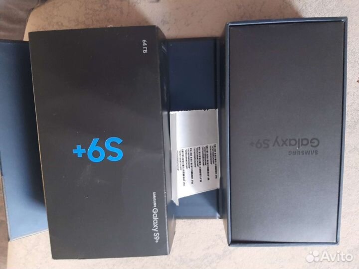 Телефон Samsung galaxy s9 plus