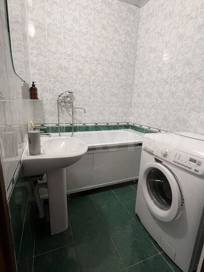 2-к. квартира, 56 м², 6/9 эт.