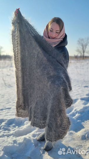 Пуховый платок шаль ручная подарок