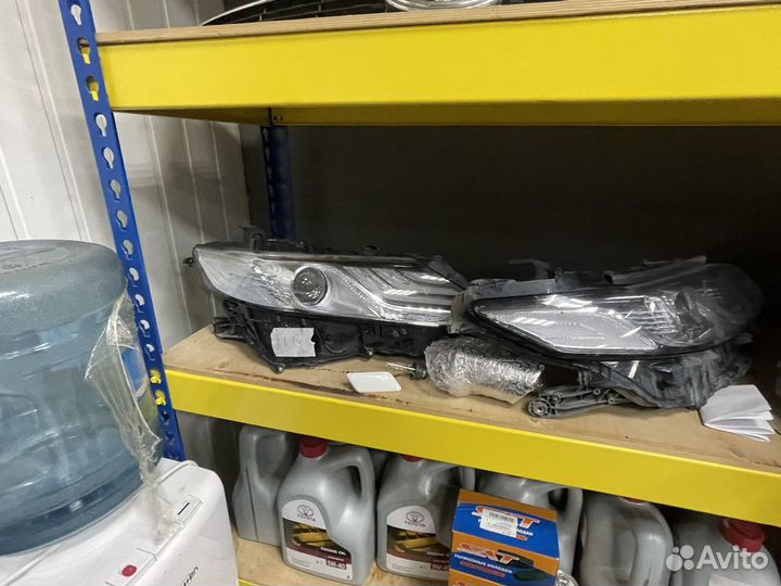 Toyota camry v 70 v75 фары 2021 2018 в идеале