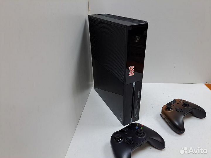 Игровые приставки Microsoft Xbox One 500GB
