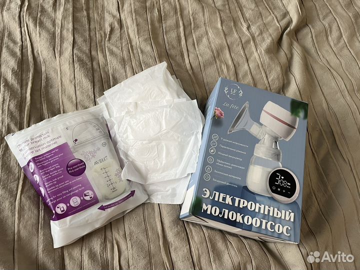 Электронный молокоотсос и аксессуары для кормления