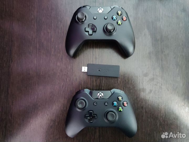 Xbox One 2 геймпада