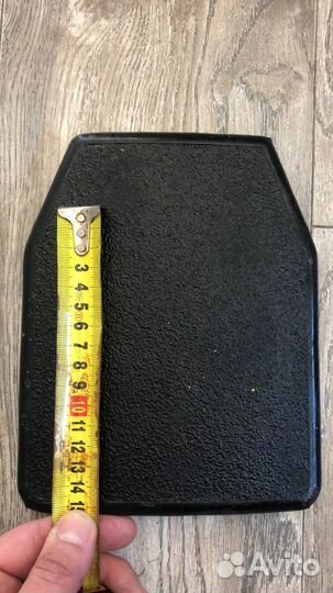 Боковые бронеплиты