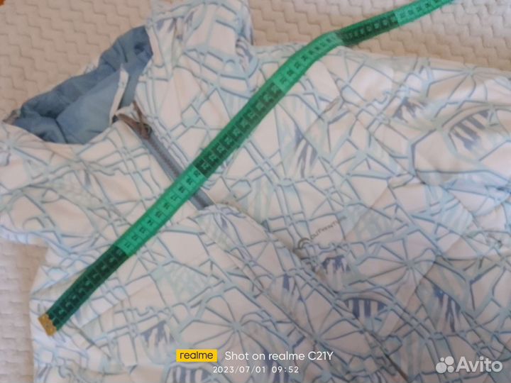 Куртка на девочку