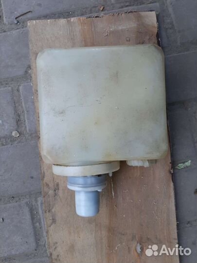 Бочек омывателя ваз 2101-2107