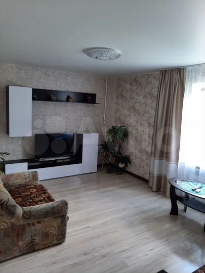 2-к. квартира, 56 м², 8/12 эт.