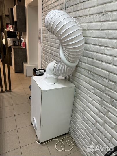 Вытяжка для педикюра