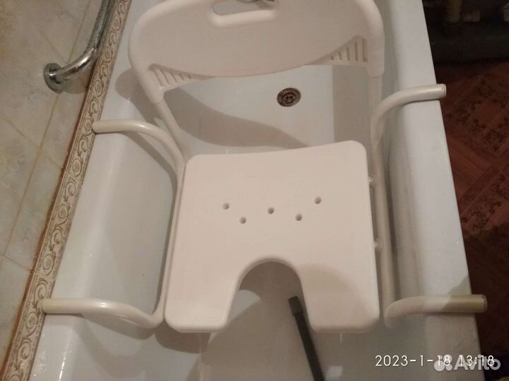 Сиденье для ванной