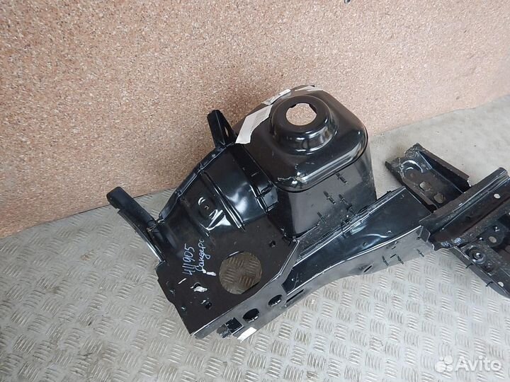 Б/У Б/У Лонжерон передний правый, Renault