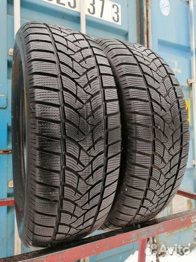 Dunlop Winter Sport 5 SUV 235/65 R17 104H