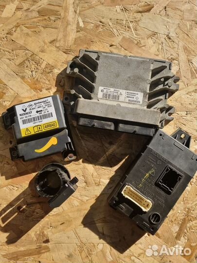 Комплект эбу Renault Logan 1.6 8кл