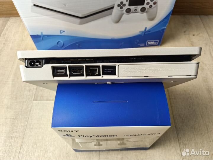 Sony PlayStation 4 slim 50 игр, полный комплект