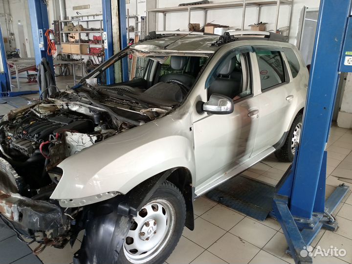 В разборе Renault duster 2.0 F4RA400