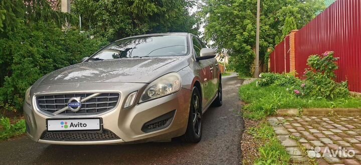 Volvo S60 2.4 AT, 2011, 268 000 км