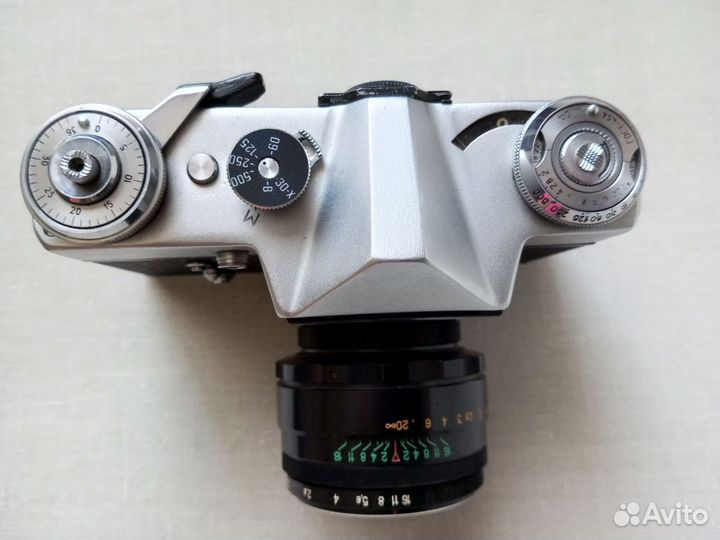 Фотоаппарат Зенит Е Гелиос 44-2 с аксессуарами
