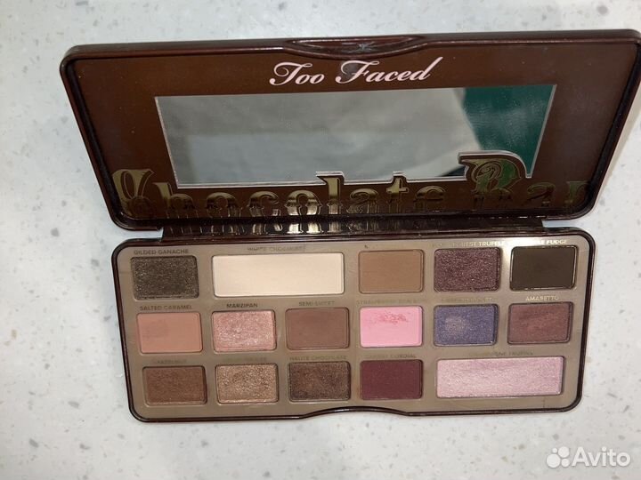 Палетка теней too faced chocolate bar