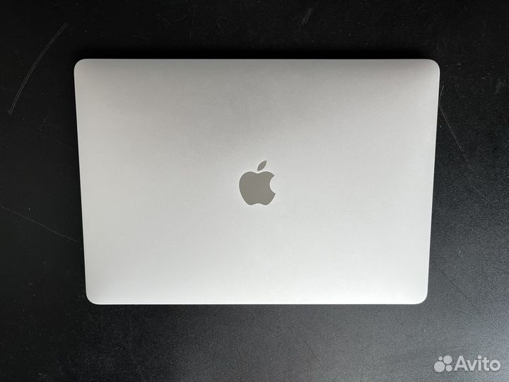 Macbook air m1 8/256gb