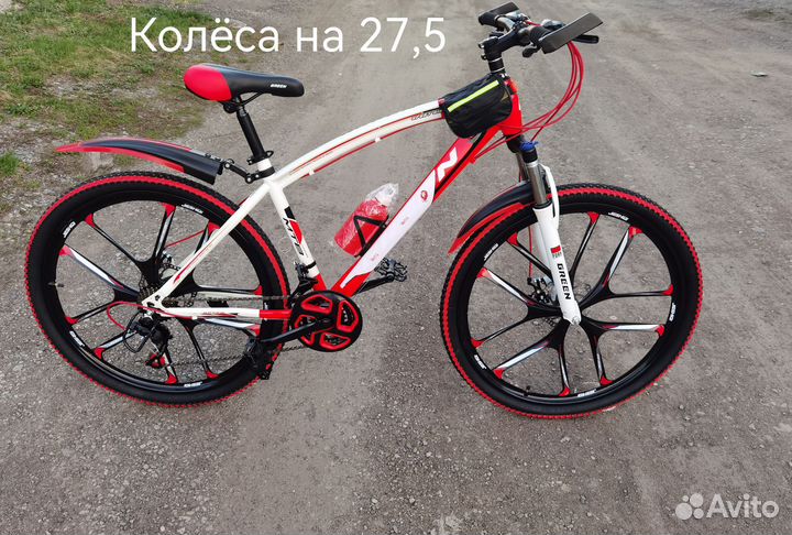 Велосипед на литых дисках 27,5