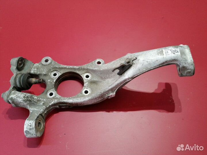 Поворотный кулак левый Lexus Ls