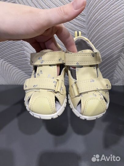 Сандалии детские 20 размер