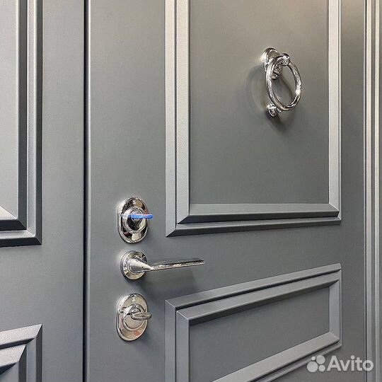 Входная дверь с терморазрывом вставка стекло